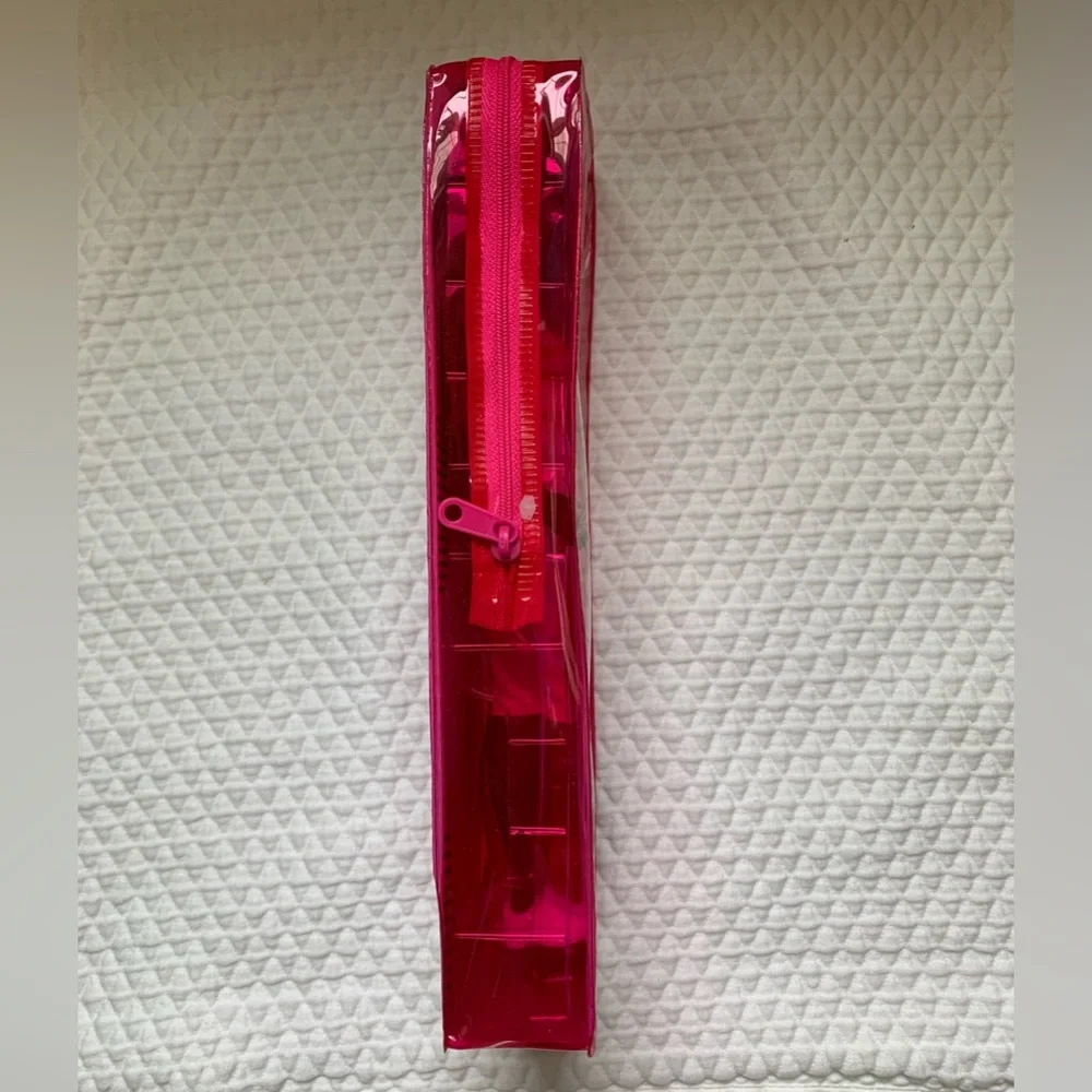 NIB Barbie Fashionista #189, Curvy Doll with Crimson Red Hair Braids, LOVE Dress - Picture 3 of 4